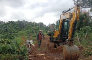 Diduga Terlibat Perusakan Hutan, Alat Berat Ditemukan di Register 43B Krui Utara