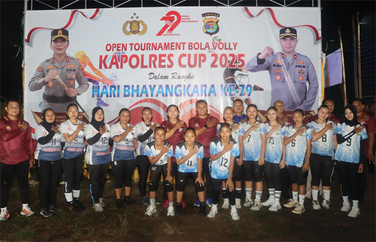 Kapolres Lampung Timur Buka Open Turnamen Voli Kapolres Cup di Desa Mulyo Sari