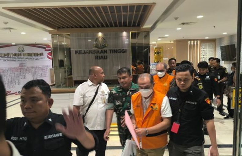 Kejati Riau Tahan 3 Tersangka Kasus Korupsi Pelabuhan Sagu Sagu Lukit