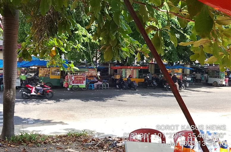 PLN Jangan Tutup Mata, Meteran Listrik Liar Beredar Di Seputaran Pagar Mesjid Annur