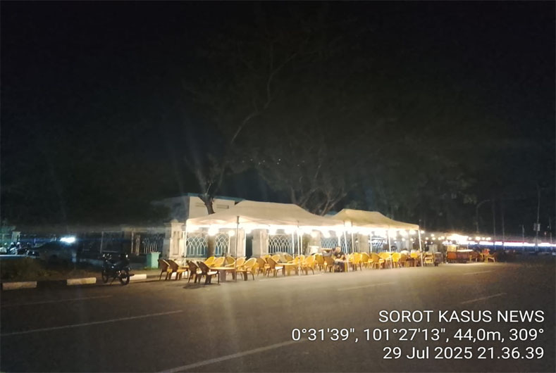 Pak Walikota, SatPol PP Kota Pekanbaru Gak Berkutik, PK- 5 Seputaran Mesjid Annur Kangkangi Perda