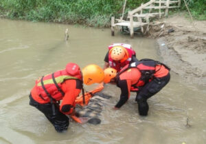 Staf Pidsus Kejari Simalungun Hanyut Di Sungai Saat Memburu “ KADES “ Terduga Korupsi