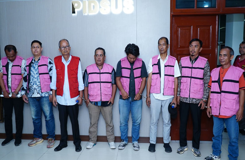 Kejatisu Tetapkan 8 Tersangka Kasus Pembangunan Dan Perbaikan Jalan Di Kabupaten Batubara