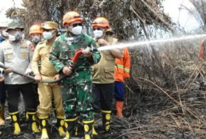 Pangdam 1/BB Kerahkan 920 Pasukan Untuk Pemadam Karhutla Di Riau