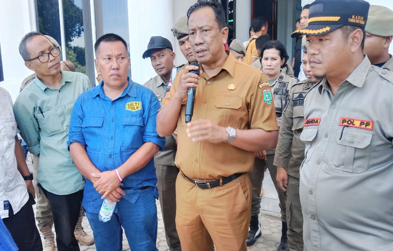 Warga Demo Kembali, Akses Jalan Gang Setia Ditutup Yayasan Maetreyawira Kisaran