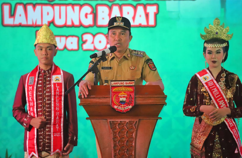 Bupati Lampung Barat Parosil Mabsus Minta Festival Literasi Memiliki Kesinambungan dan Implementasi Nyata
