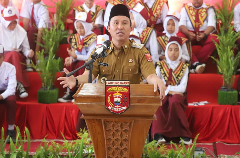 Bupati Lampung Barat Sebut LCT Sebagai Tolak Ukur Terhadap Keberhasilan Dalam Pendidikan