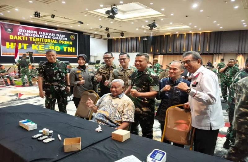 Danrem 031 / Wira Bima Hadiri Bakti Kesehatan HUT Ke 80 TNI Di Hotel Furaya Pekanbaru