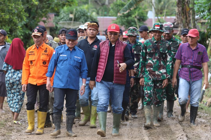 Wabub Lampung Barat Beri Apresiasi Atas Kepedulian Anggota DPR RI Komisi V Mukhlis Basri Terhadap Banjir Bandang Suoh