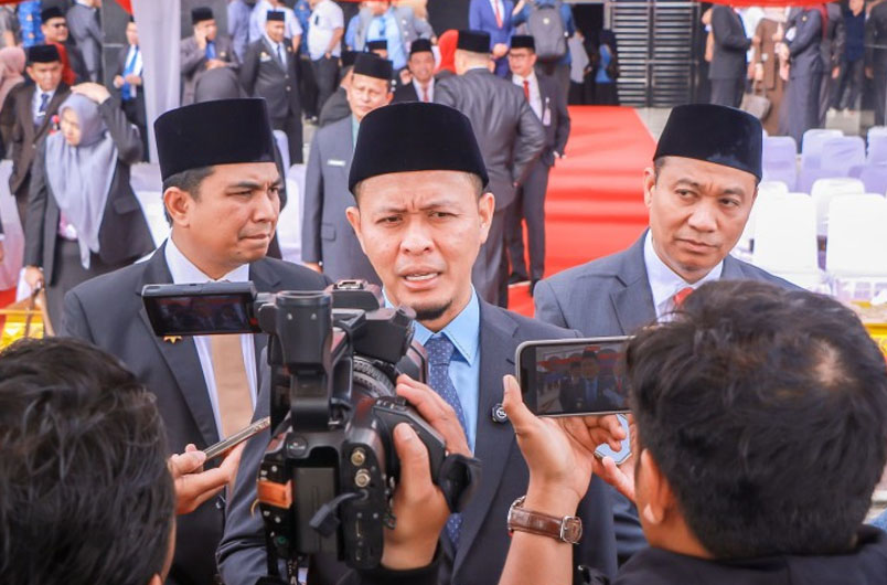 Hore, Pemko Pekanbaru Adakan Nikah Massal Gratis Plus Hadiah Umroh Dan Bulan Madu