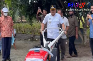 Pemkab Asahan Salurkan Bantuan Alat Mesin Pertanian Ke Kelompok Tani