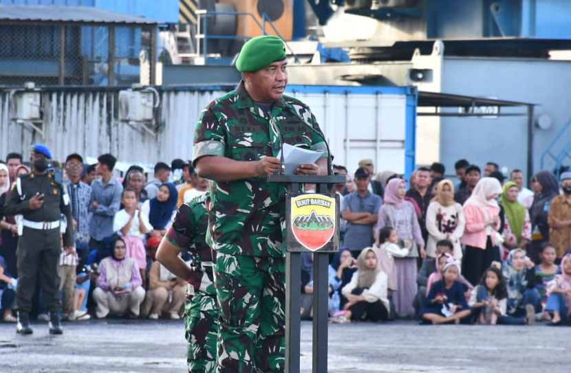 Kasdam I/BB Pimpin Upacara Penyambutan Personel Brigif Dan Yon TP Tahap II di Dermaga Belawan