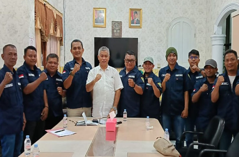 Ketua FORWAKA Asahan Dolly Simbolon Sebut Bupati Asahan "Alergi" Dengan Wartawan, Dua Bulan Surat Audensi Tak Direspon