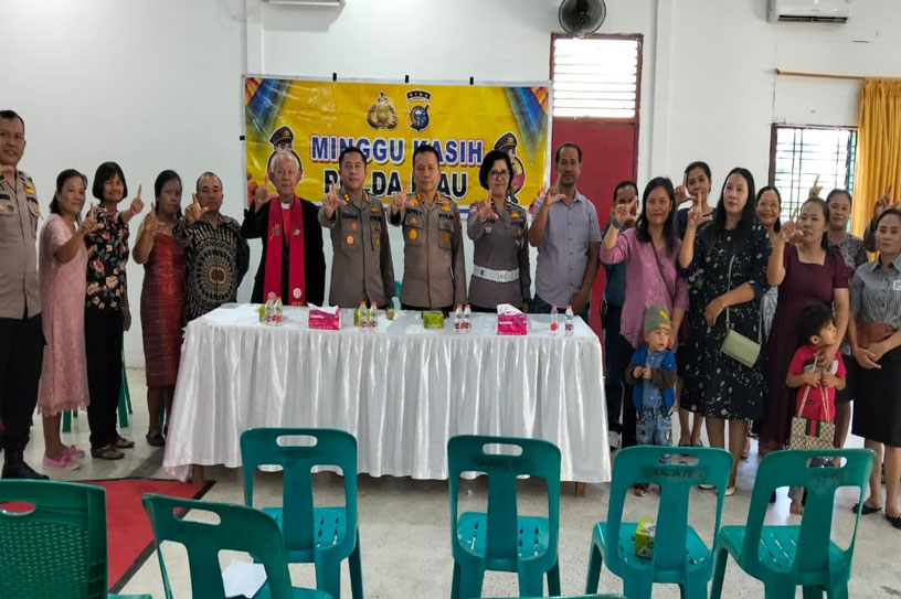 Polda Riau Gelar Giat Minggu Kasih Di Gereja GKRI Anugerah, Begini Kegiatannya