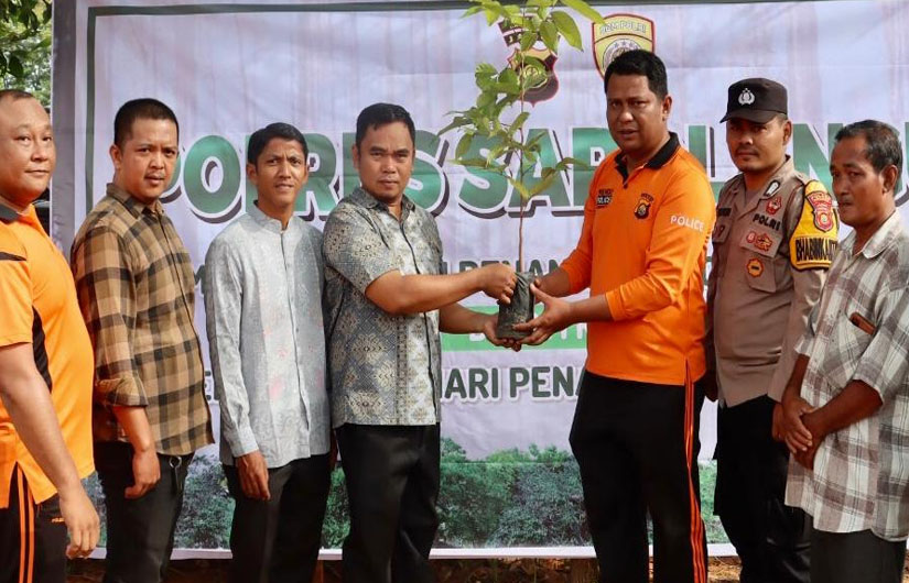 Polres Sarolangun Gelar Penanaman Pohon Serentak, Peringatan Hari Pohon Nasional.