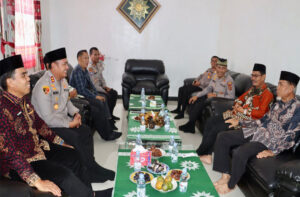 Ketua Pimpinan Wilayah Muhammadiyah Provinsi Jambi, Sambut Hangat Kunjungan Kapolres Sarolangun