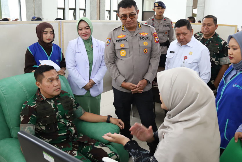 Kodam XIX/Tuanku Tambusai Gelar Bakti Kesehatan dan Sosial dalam Rangka Hari Juang TNI AD Tahun 2025