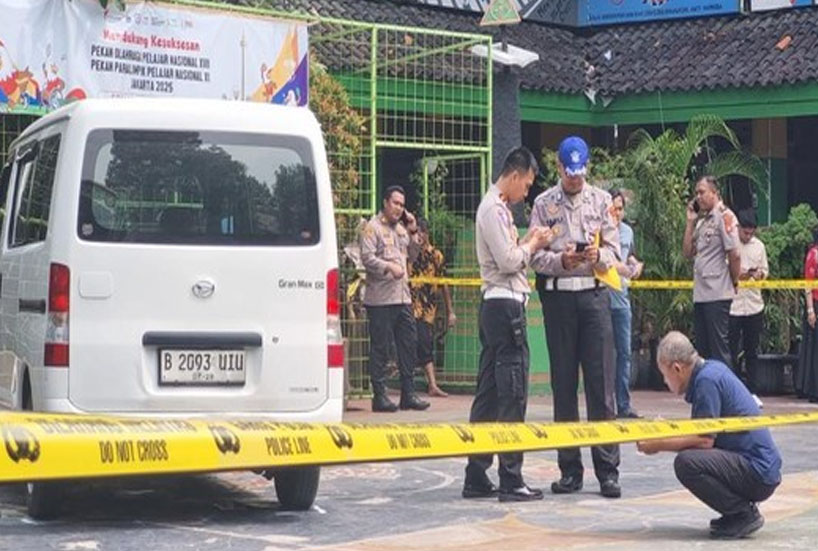 Mobil MBG Tabrak Siswa SDN 01 Kalibiru Di Halaman Sekolah, 20 Korban Dibawa Ke Rumah Sakit