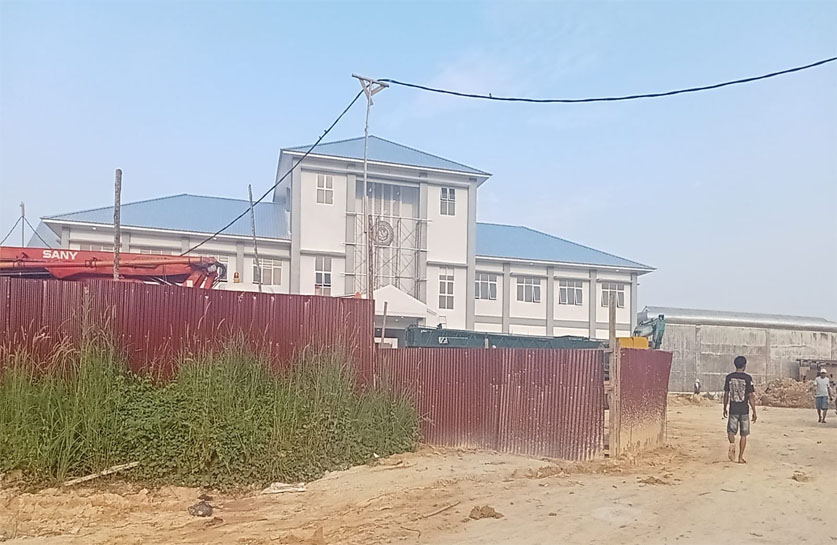 Gawat, Para Pekerja Proyek Pembangunan Gedung Lapas Kelas IIA Kab. Rokan Hilir Tak Diberi Upah Kerja