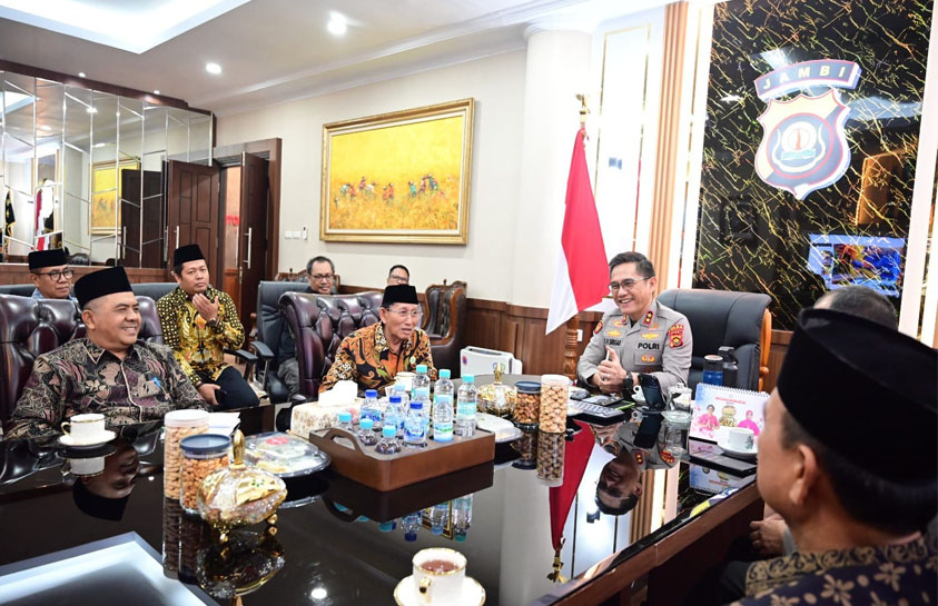Kapolda Jambi Jalin Silaturahmi Dengan MUI, Perkuat Sinergi Jaga Kerukunan Dan Cegah Radikalisme