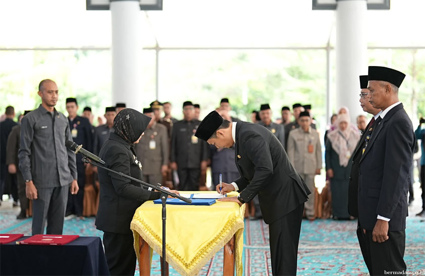 Pemkab Siak Rotasi Pejabat Eselon II, Begini Kata Bupatinya Afni Zulkifli