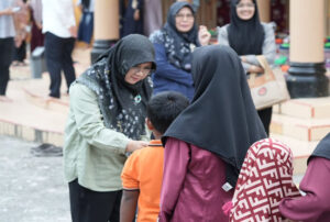 Safari Ramadan di Sabak Auh, Pemkab Siak Salurkan Zakat dan Tekankan Pelayanan Ikhlas