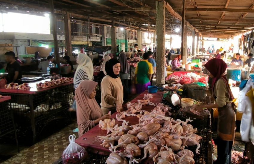 Dampak MBG, Harga Kebutuhan Pokok Disejumlah Pasar Tradisional Di Pekanbaru Melonjak