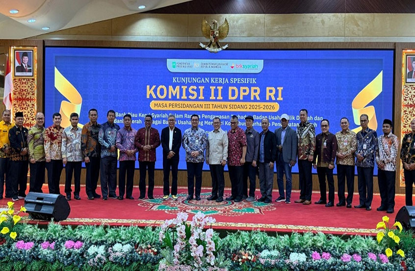 Hadiri Kunker DPR RI, Bupati Pelalawan Zukri Tekankan Peran Strategis BUMD Di Kab. Pelalawan