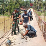 Kodim 0209/LB Tuntaskan Rehabilitasi Jembatan Perintis Garuda Di Desa Rasau