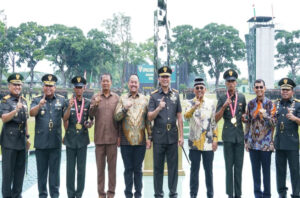 Pangdam I/BB Mayjen TNI Hendy Antariksa Tutup Dikmaba IF TNI AD Gelombang