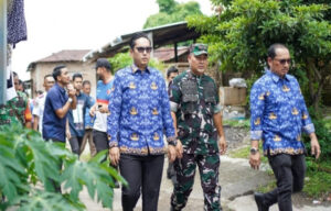 Wali Kota Medan Tinjau Jembatan Roboh Di Gang Damai Medan Polonia Akibat Banjir Beberapa Waktu Yang Lalu