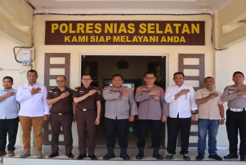 AKBP Ferry Mulyana Sambut Kunjungan Kajari di Mapolres Nias Selatan