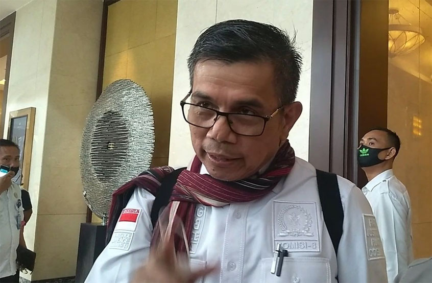 Dua Pemuda Terancam Didenda Rp. 60 Miliar Lantaran Beli Pertalite 25 Liter Pakai Jiregen, Anggota DPR RI Komisi III Angkat Bicara