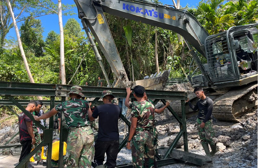 Jembatan Modular Bantuan Presiden Prabowo di Desa Botombawo Nias Utara Capai 92 Persen