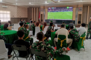 Kodim 0201/Medan Nobar Piala Dunia, Membangun Silahturahmi TNI Bersama Masyarakat