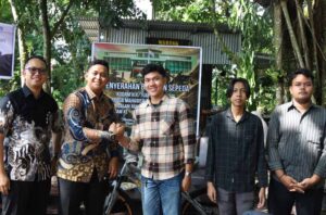 Kodam XIX Tuanku Tambusai Wujudkan Kepedulian Sosial, Mahasiswa UNRI Terima Bantuan 10 Unit Sepeda