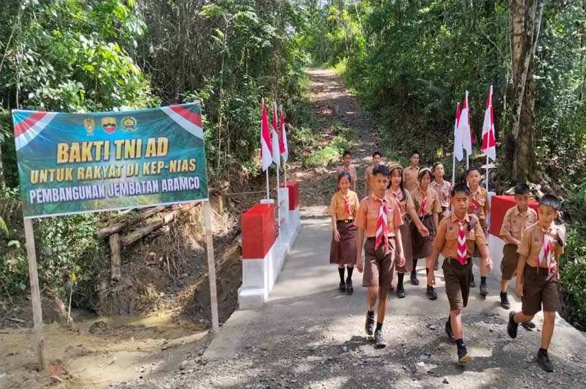 Kodim 0213/Nias Rampungkan Pembangunan Jembatan Aramco di Desa Botombawo