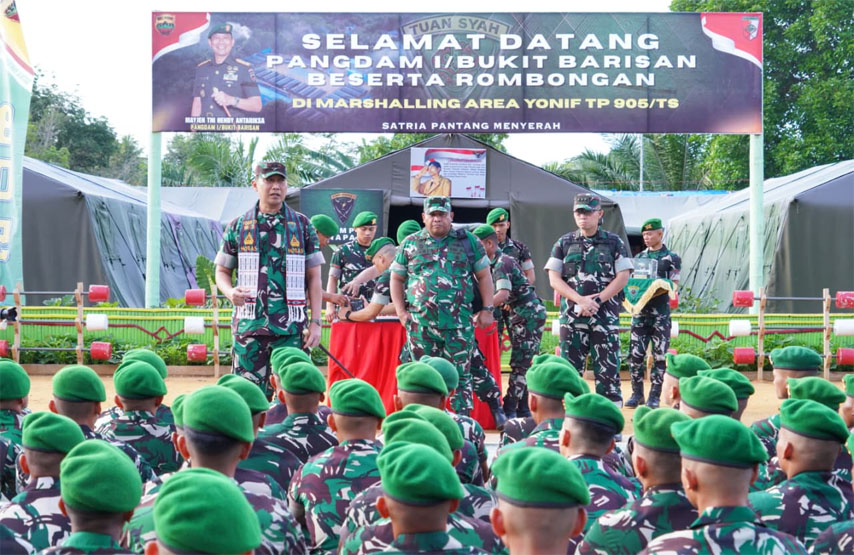 Pangdam I/BB Mayjen TNI Hendy Antariksa Kunjungi Yonif TP 905/Tuan Syah, Tekankan Profesionalisme dan Kesiapan Prajurit