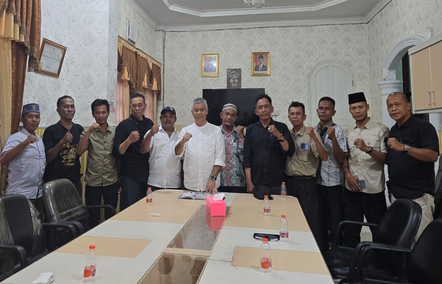 Ketua DPRD Asahan Apresiasi Semangat Kelompok Tani Desa Padang Mahondang Membangun Desanya Menjadi Kawasan Pertanian Baru
