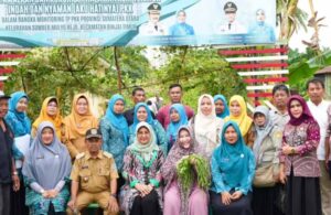 Ketua TP PKK Binjai Tinjau Lokasi Pembibitan dan Bank Sampah Dalam Pra Evaluasi Aku Hatinya PKK