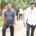 Wakil Bupati Tinjau Jalan Penghubung Rumah Liang–Barus Jahe