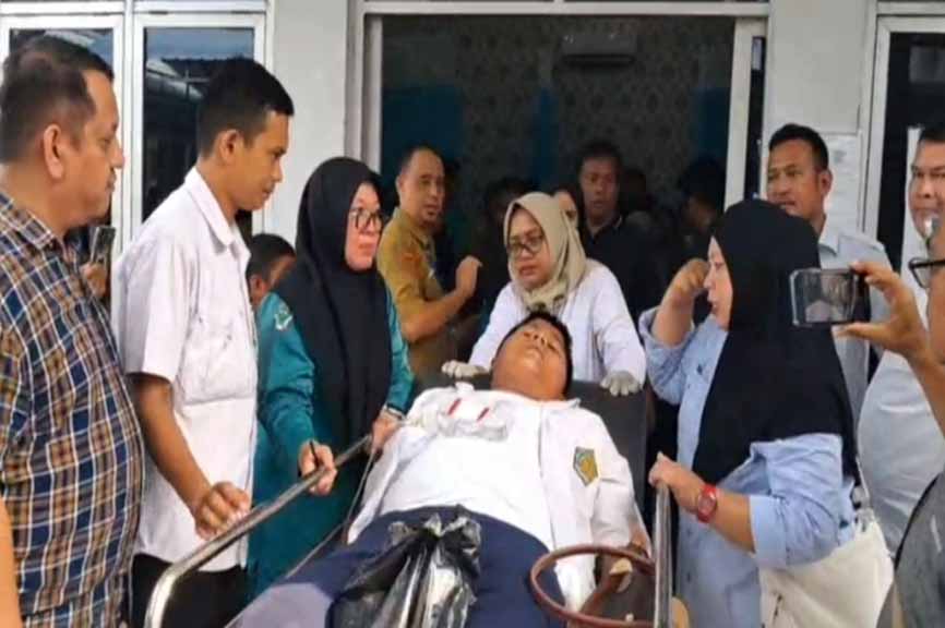 Diduga Keracunan Makan Bergizi Gratis, Puluhan Siswa MTs N2 Kisaran Dilarikan ke Rumah Sakit