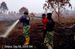 Kodam XIX/Tuanku Tambusai Perkuat Penanganan Karhutla Inhu, Tim Gabungan Tembus Kawasan Hutan