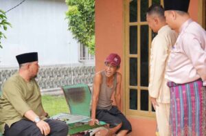 HUT ke-27 Kabupaten Siak, Diskominfo Salurkan Sembako Untuk Lansia dan Warga Yang Membutuhkan