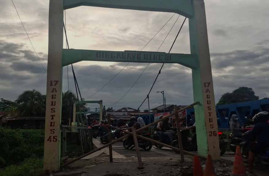 Jembatan Titi Gantung Kota Bangun Di Tutup Sementara, Ini Dia Penyebabnya